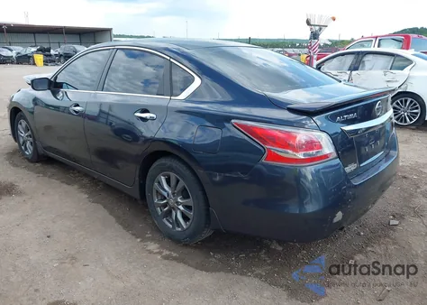 2015 Nissan Altima 2.5 S из США, поврежденный, VIN 1N4AL3AP2FN376922